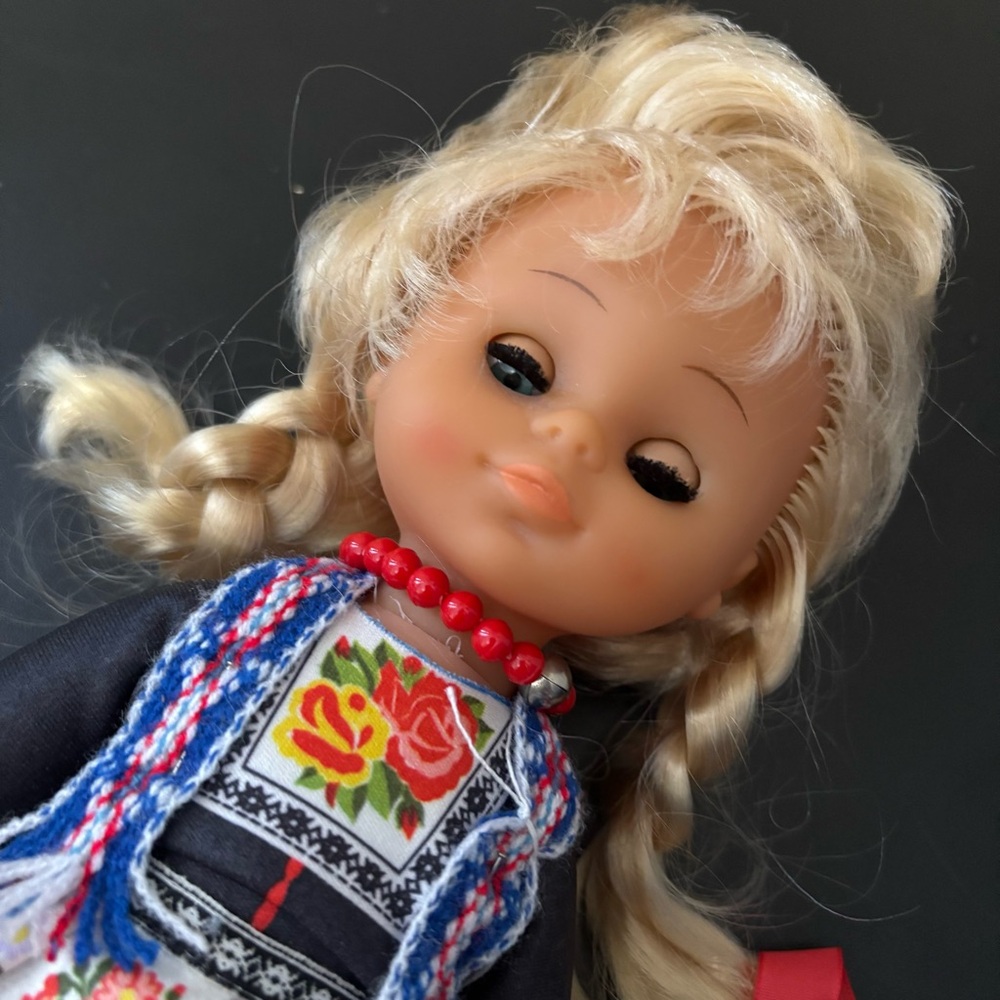 Vintage Traditional Polish Folk Doll Krakowianka Dress Blonde Braids Floral 12” - Picture 2 of 4